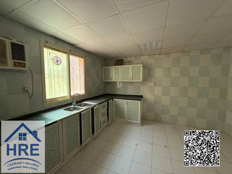 12 cb987648-9668-4861-82e9-ea82048a6d4e. jpg