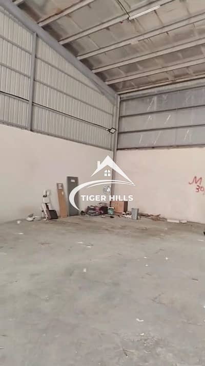 مستودع  للايجار في مصفح، أبوظبي - IMG-20250707-WA0001. jpg