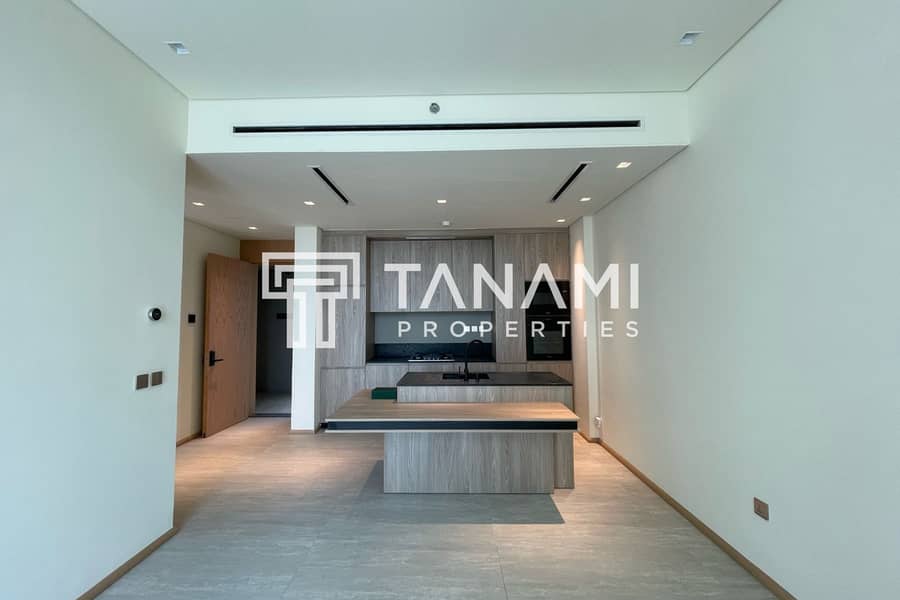 BRAND NEW | SPACIOUS HIGH QUALITY | READY UNIT