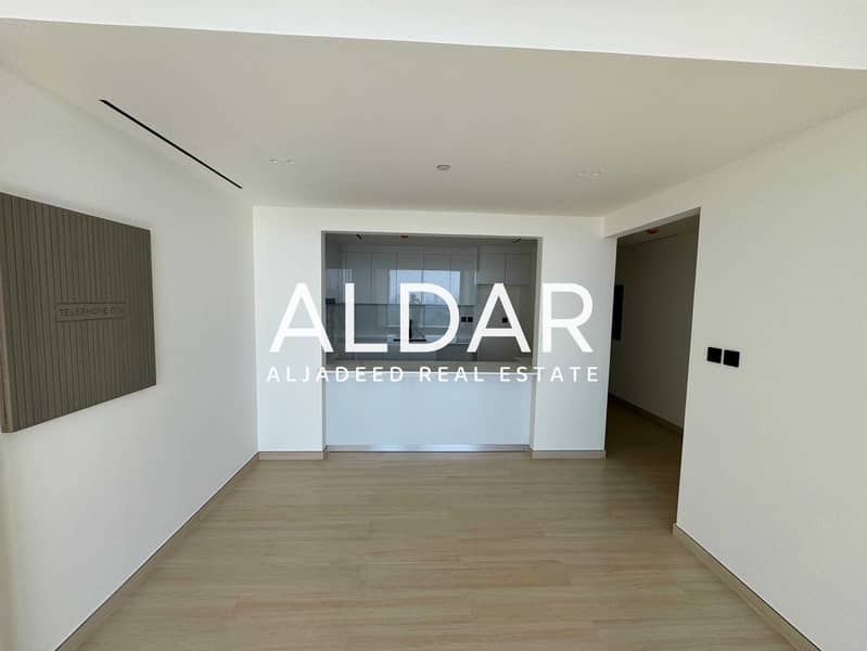 Luxury Unit |Marina View| High Floor| Vacant Soon Luxury Unit |Marina View| High Floor| Vacant Soon