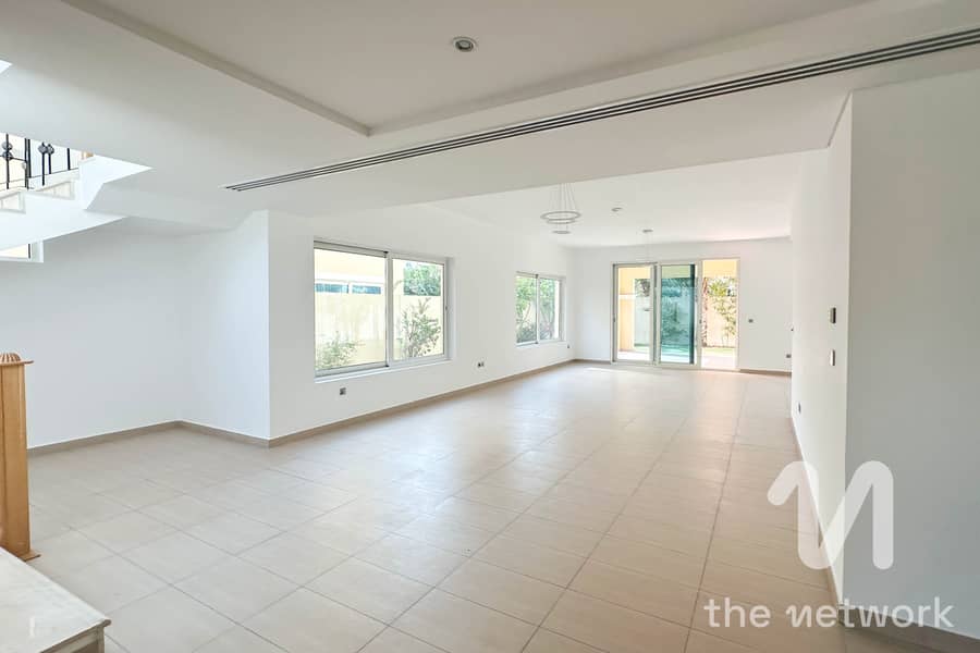 位于朱美拉公园社区,第9区 4 卧室的别墅 350000 AED - 12147379 位于朱美拉公园社区,第9区 4 卧室的别墅 350000 AED - 12147379