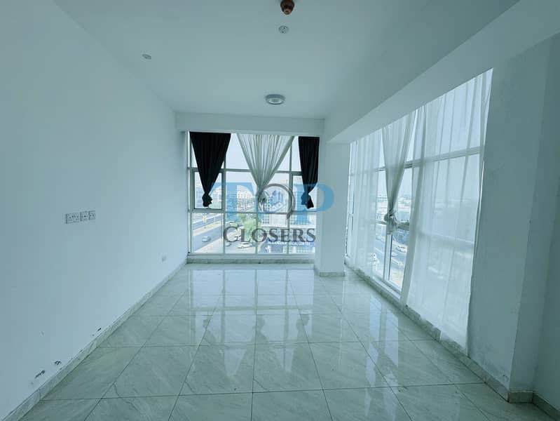 American Kitchen | Prime Location | Luxury View