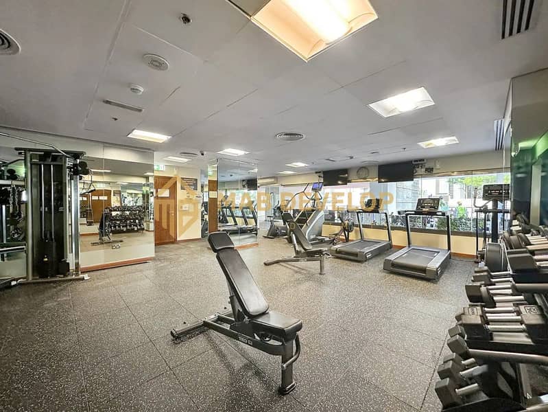 24 Fitness 1. jpg