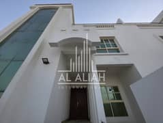 فیلا في مدينة خليفة 5 غرف 170000 درهم - 12147817