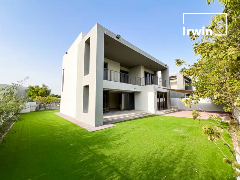 Full Corner I Large Plot I Next To Pool Full Corner I Large Plot I Next To Pool