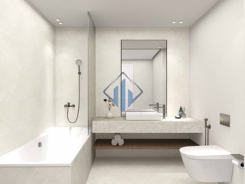 9 Bayviews_Master bathroom. jpg