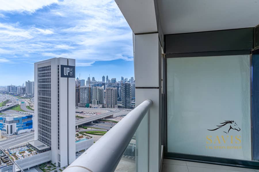 17 DAMAC Paramount  Tower (33). jpg