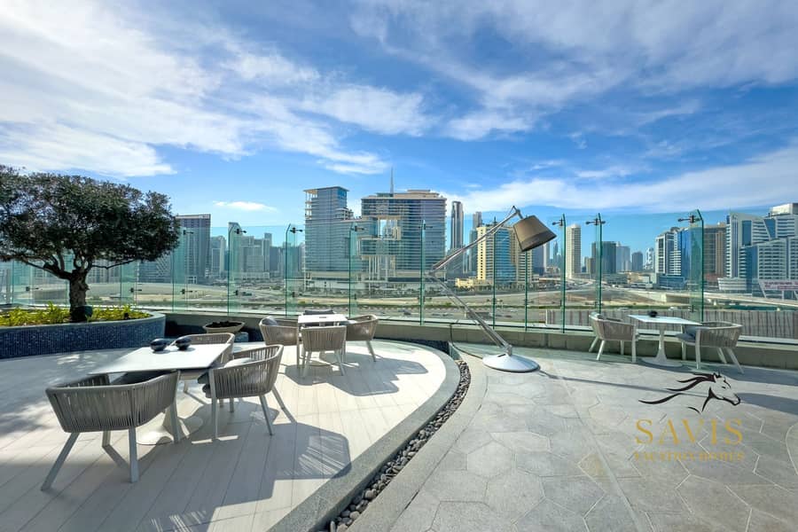 31 DAMAC Paramount  Tower (51). jpg