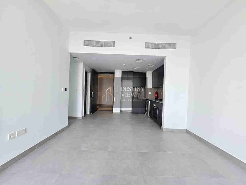 7 15690. jpg