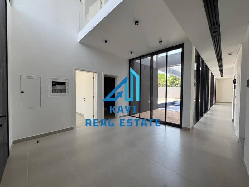 28 kayamsr5bhk8. jpeg