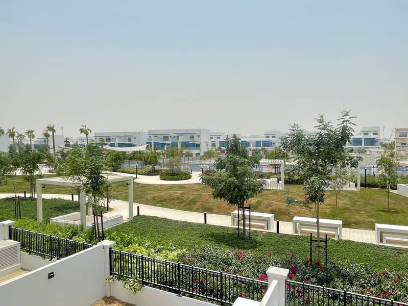 Handed Over | Park Facing | Great Location