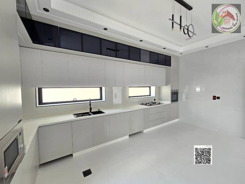 7 0b54dd65-c103-4c2b-abf8-c538dddf5070. jpg