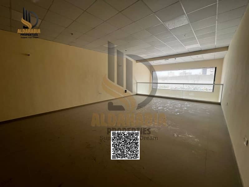 8 32aa7092ee1744dfa9b1bd9419818e56. jpg