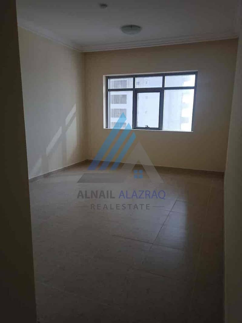 12 454aed12-853f-41fc-8d24-46c975ce4cd9. jpg
