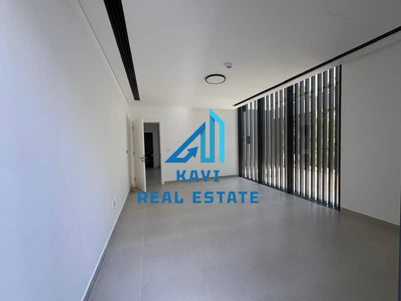 30 kayamsr5bhk6. jpeg