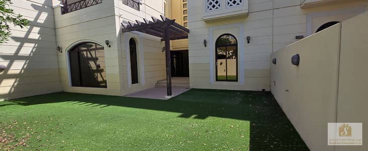 فیلا 4 غرف نوم للايجار في مدن، دبي - IMG-20250507-WA0008. jpg