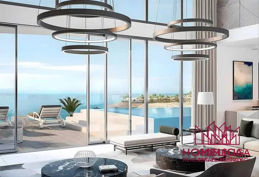 3 13630631-a4f0bo. jpg
