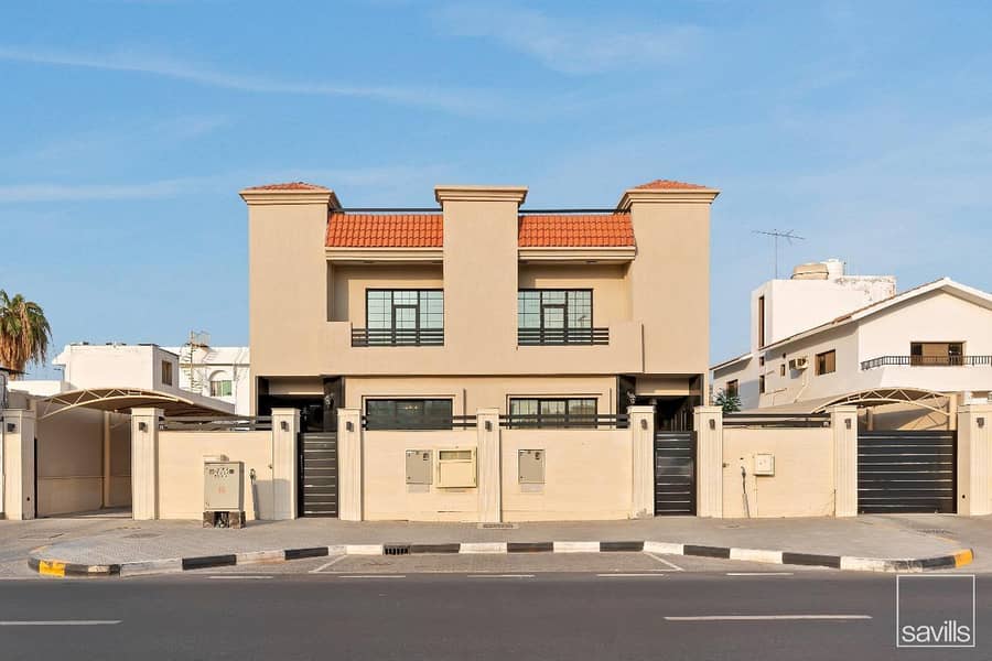 位于阿兹拉 5 卧室的别墅 200000 AED - 12153057