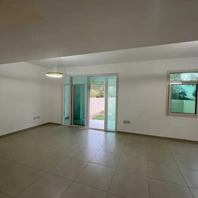 2 Bedroom Townhouse for Sale in Al Ghadeer, Abu Dhabi - Prestigious Corner | Single-row | Private Garden