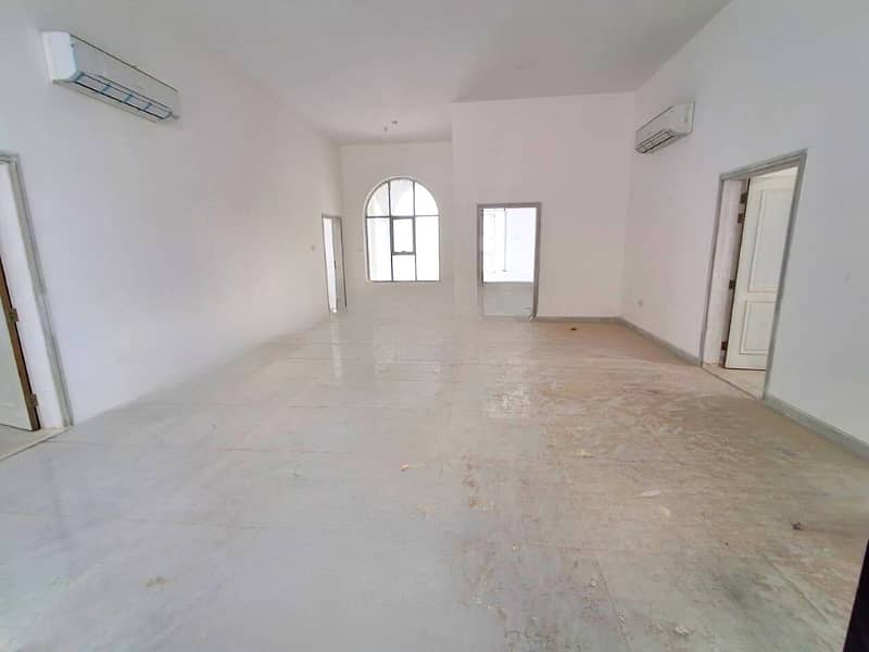 位于利雅得古城区 6 卧室的别墅 180000 AED - 11742343 位于利雅得古城区 6 卧室的别墅 180000 AED - 11742343