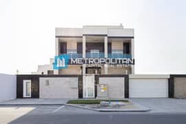 Single Row 5BR with Elevator| Majlis| Huge Layout