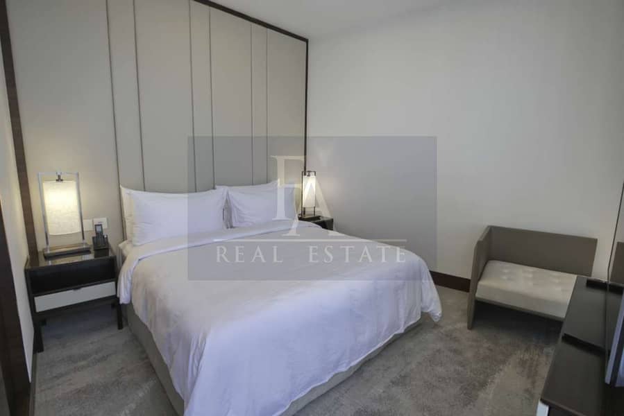 10 Skyview penthouse_page-0001. jpg