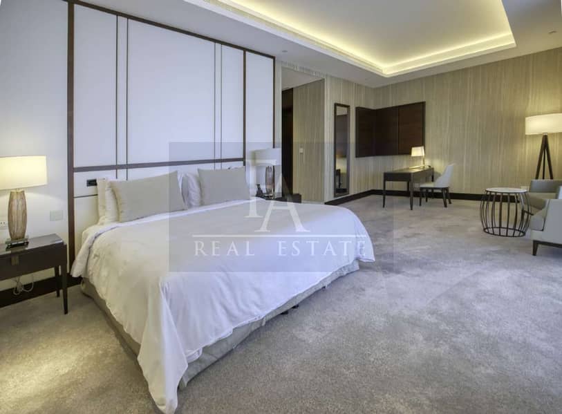 11 Skyview penthouse_page-0006. jpg