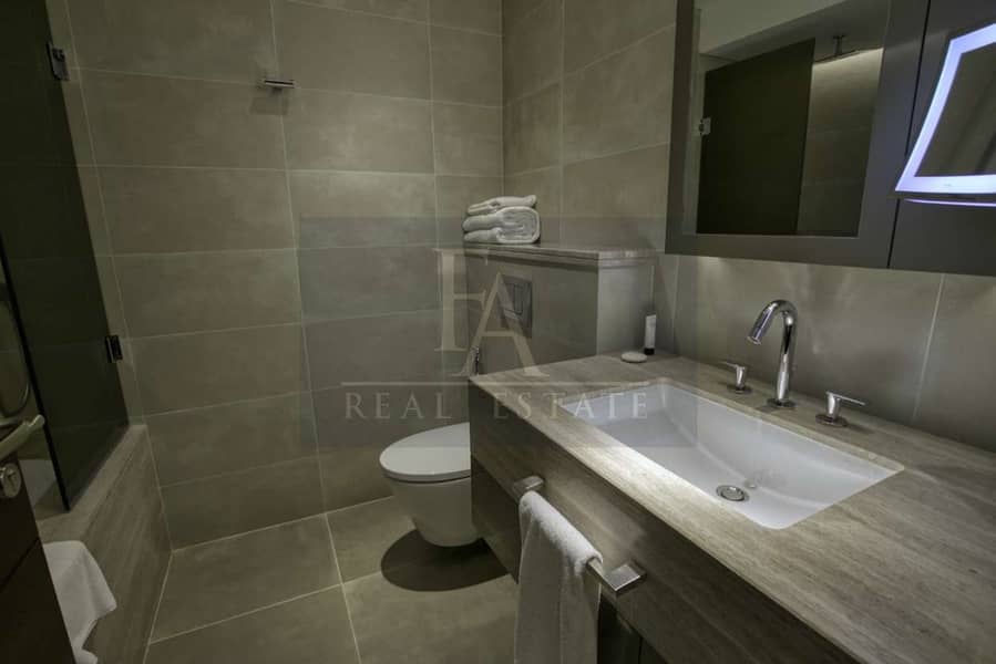 17 Skyview penthouse_page-0010. jpg