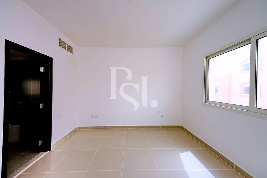 9 5BRM-Unit-C1D210-VI17580-Mediterranean-Village-Al-Reef-Village-Al-Reef-Abu-Dhabi-UAE (2). jpg