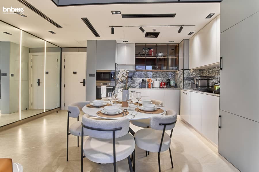 2 Dining & Kitchen . jpg