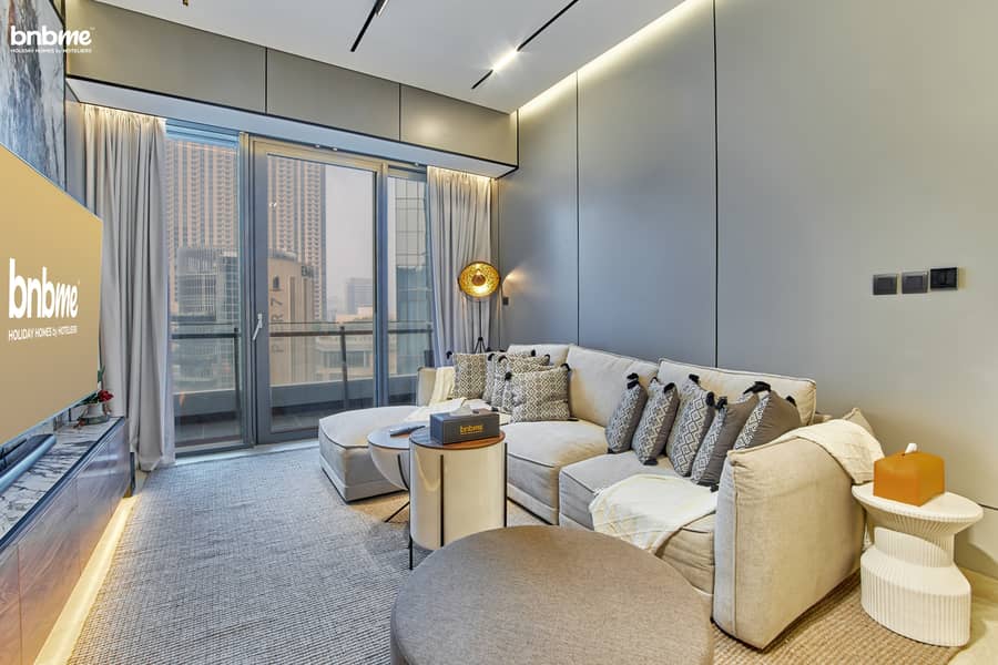 6 Living Room A. jpg