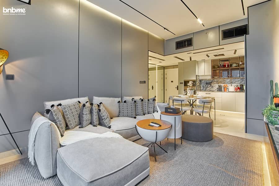 8 Living Room. jpg