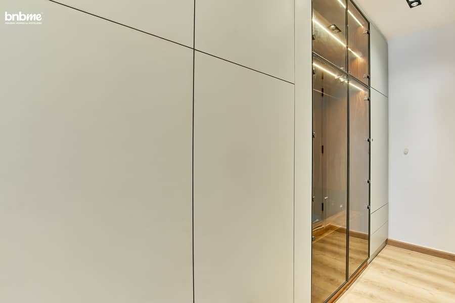 24 Master Bedroom Wardrobe. jpg