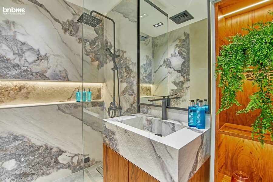 27 Washroom D. jpg