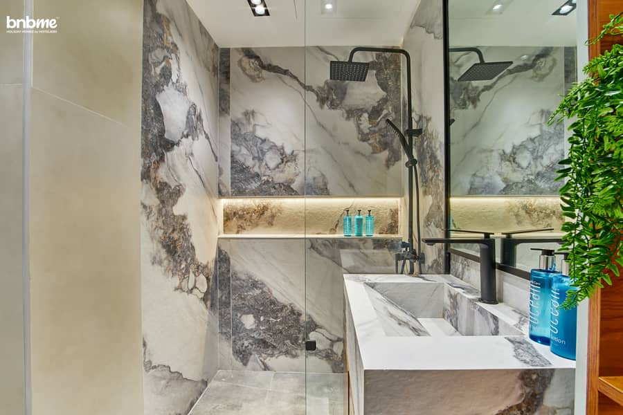 28 Washroom A. jpg
