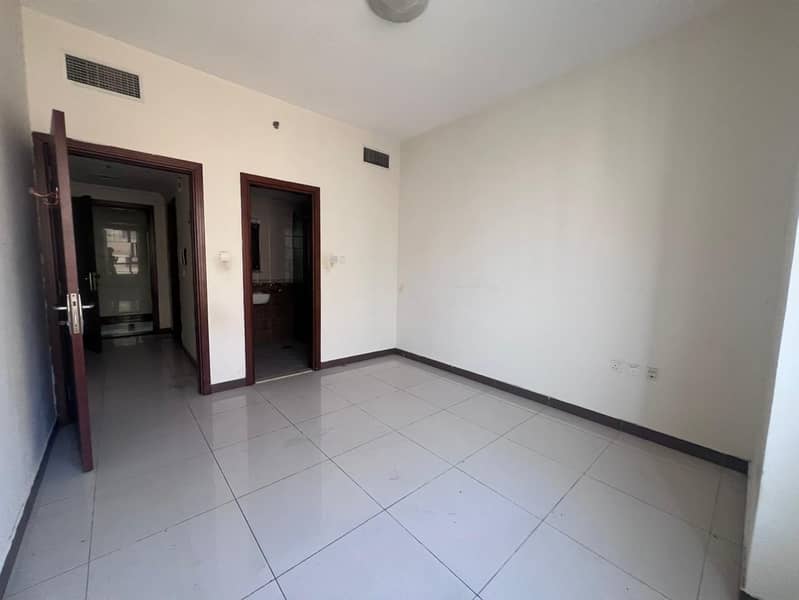11 b9cf8aab-4ce4-44d2-8db5-5bc189bcddc7. jpg