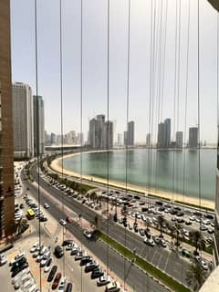 للبيع شقة مميزة مع اطلالة جانبية في برج اساس