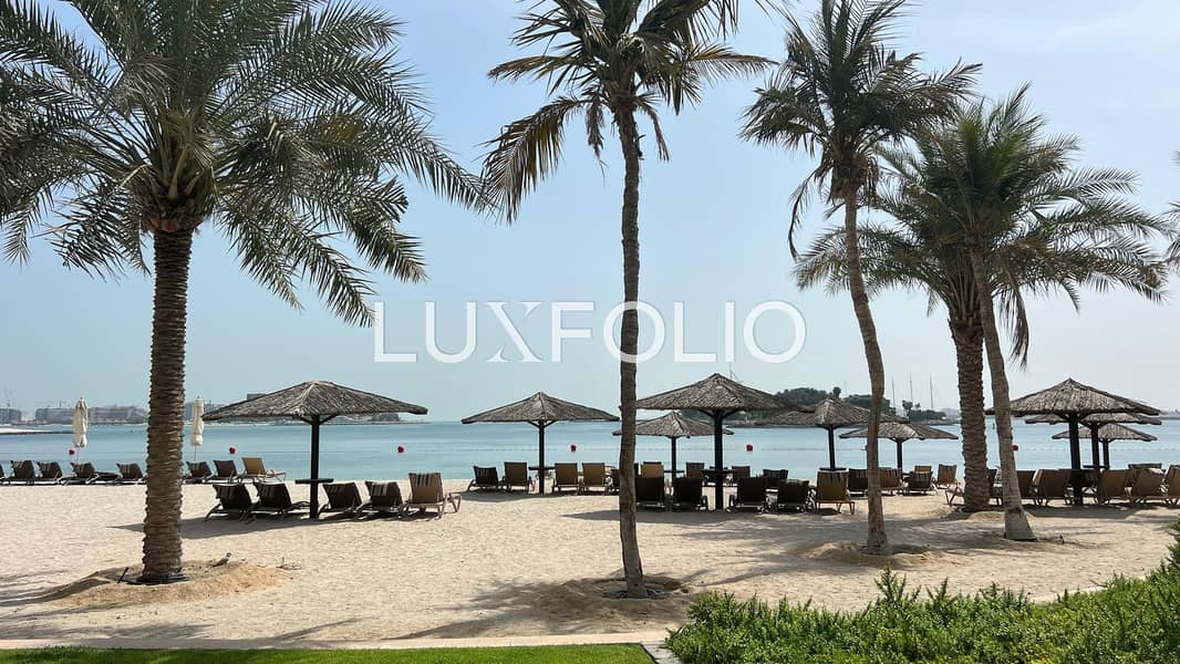 Vacant | Direct Beach Access | Upgraded Vacant | Direct Beach Access | Upgraded