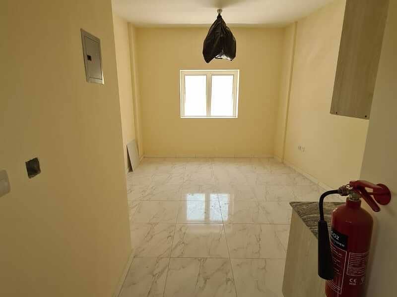 Квартира в Бу Тина, 18000 AED - 12155573 Квартира в Бу Тина, 18000 AED - 12155573