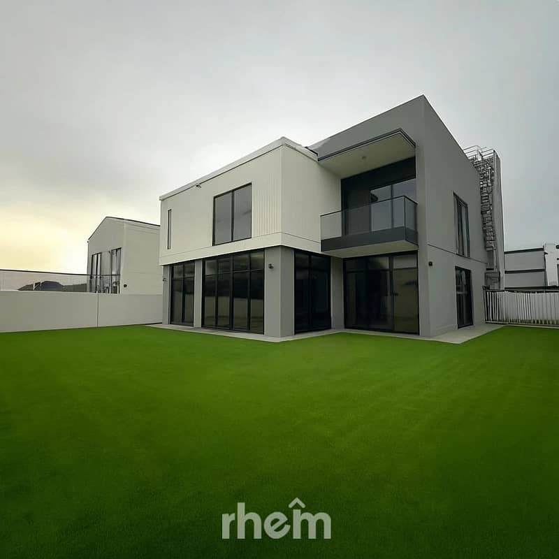 Exquisite Villa | Private Garden | Landmark Views