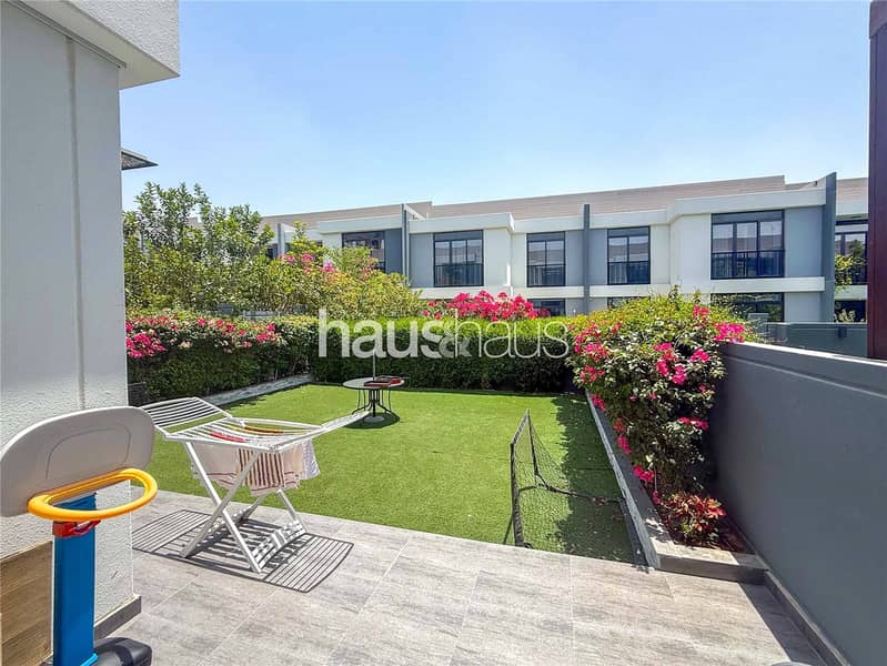 4 Bedrooms | Park Facing | Vacant on Transfer