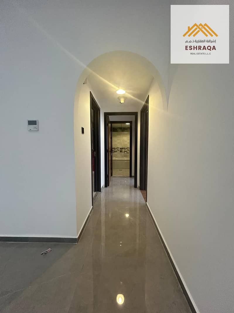 8 dba3e4ce-fcd4-4e97-aff4-25bb1001ebba. jpg