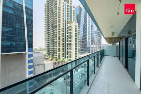 2 Bedroom Apartment for Rent in Business Bay, Dubai - Canal Facing | Central | Connected