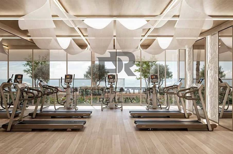 10 GYM 2. JPG