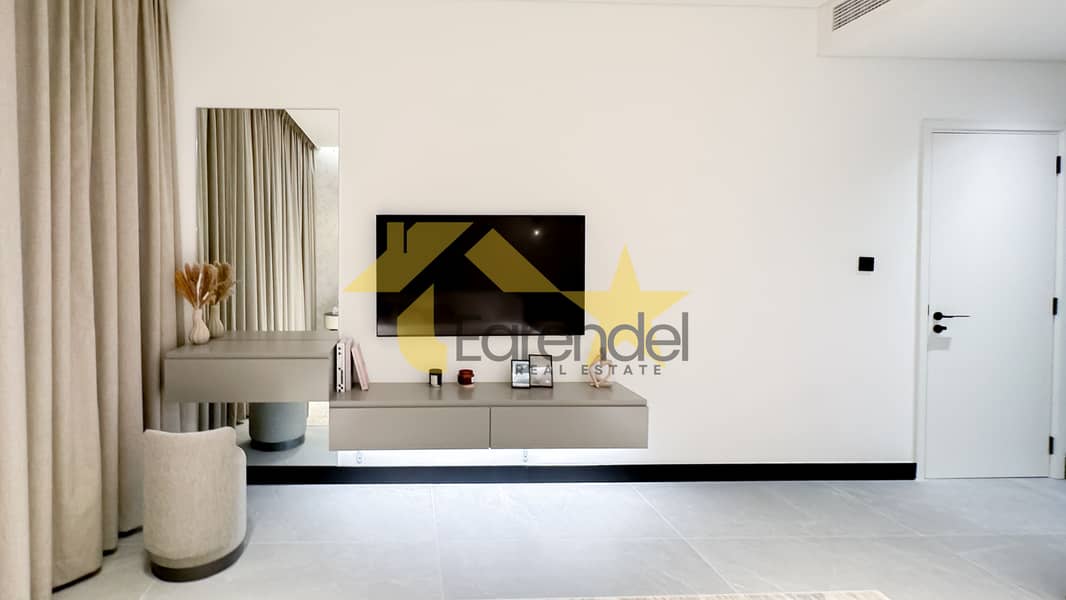 9 Copy of vanity area. jpg