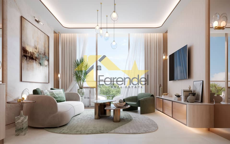 6 Living Area. jpg