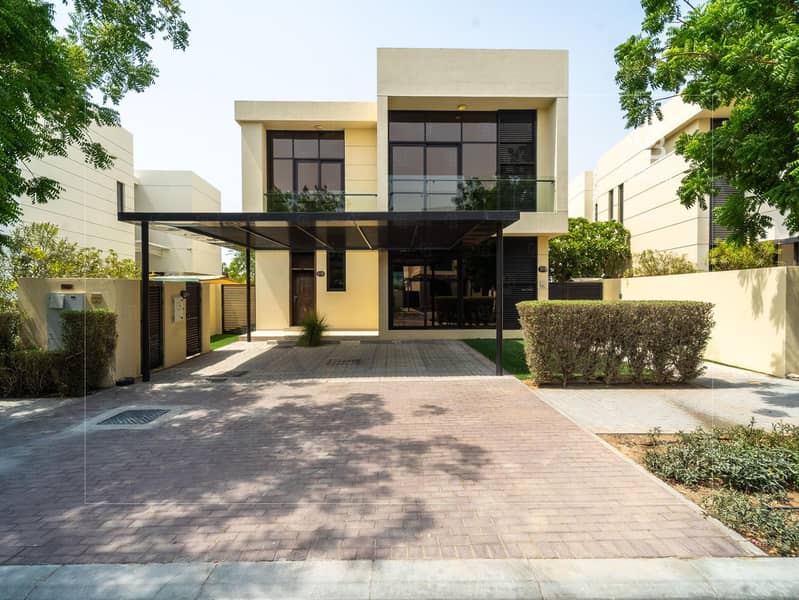 Spacious 5BR | Single Row | Large Plot