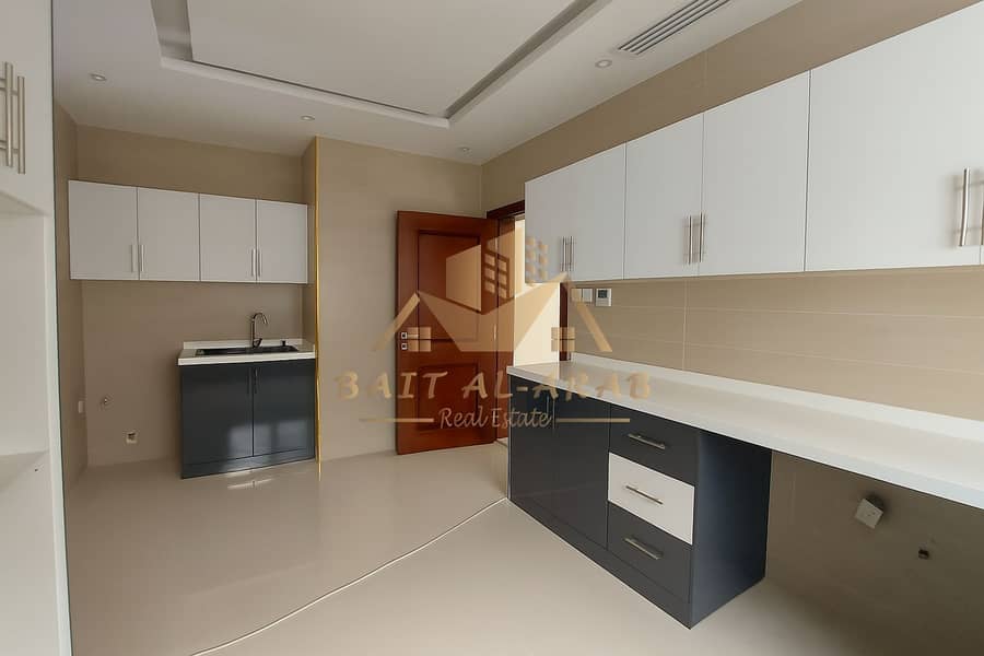 2 00f9a11c-ccd1-4e9a-91a5-3b20ad44b967. png