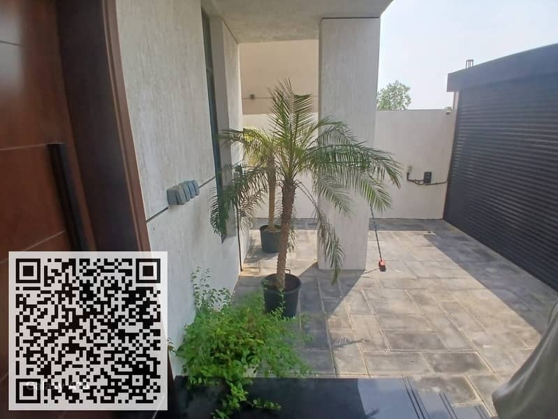 12 9f7017d6-05f2-4e97-9998-7882c5a6c46a. jpg