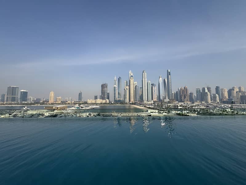 Luxury beach house with mesmerizing skyline view - Image 19